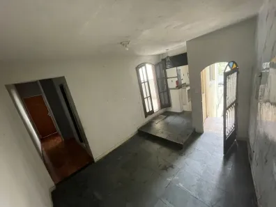 Casa com 2 Quartos para venda ou aluguel, 60m² no Centro, Nilópolis