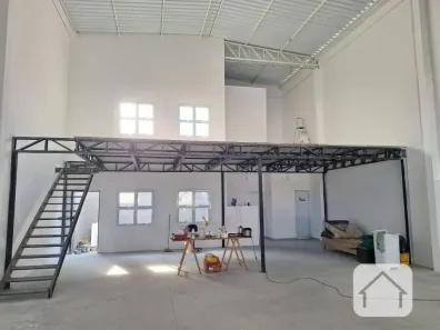 Galpão/Depósito/Armazém para alugar, 250m² no Jardim Peri Peri, São Paulo