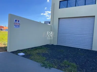 Galpão/Depósito/Armazém com 1 Quarto para alugar, 270m² no Marta Helena, Uberlândia