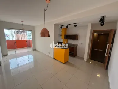 Apartamento com 3 Quartos para alugar, 79m² no Centro, Uberlândia