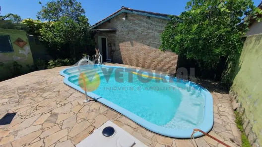 Casa com 2 Quartos à venda, 157m² no Jardim Nomar, Caraguatatuba