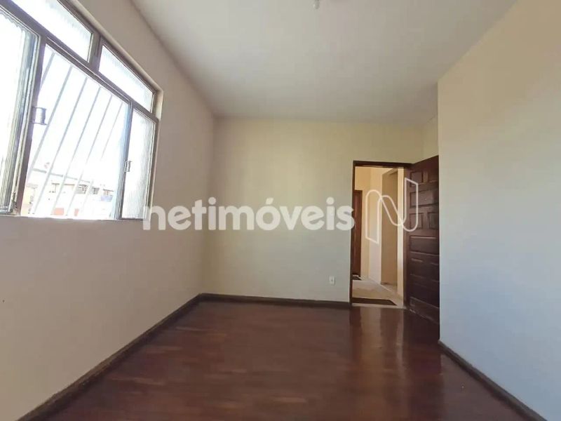 Apartamento com 3 quartos — Sagrada Família, Belo Horizonte