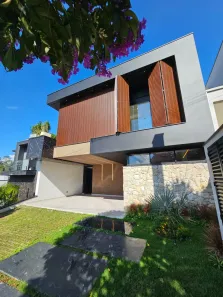 Casa de Condomínio com 3 Quartos à venda, 240m² no Cézar de Souza, Mogi das Cruzes