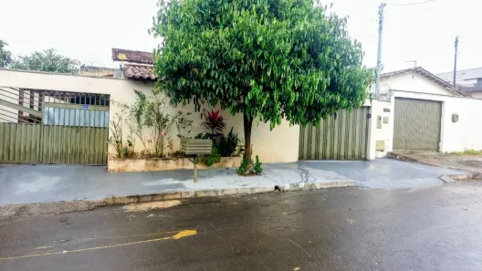 Casa com 3 Quartos à venda, 390m² no Setor Faiçalville, Goiânia