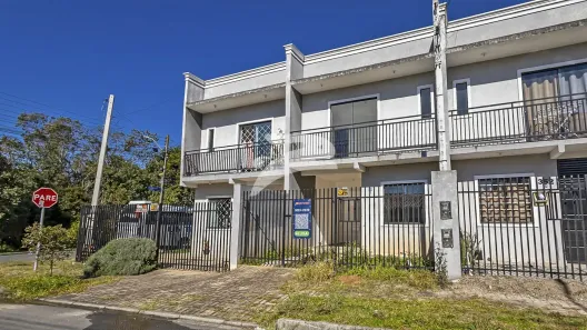 Sobrado com 2 Quartos para alugar, 56m² no Pinheirinho, Curitiba