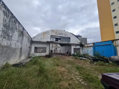 Galpão/Depósito/Armazém com 2 Quartos para alugar, 400m² no Santo Antônio, Porto Alegre
