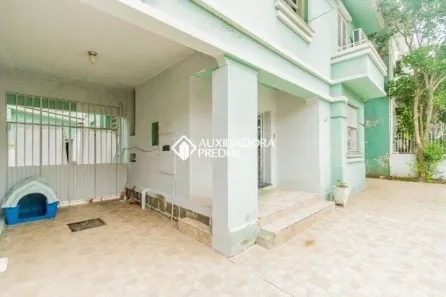 Casa com 3 Quartos para alugar, 230m² no Auxiliadora, Porto Alegre