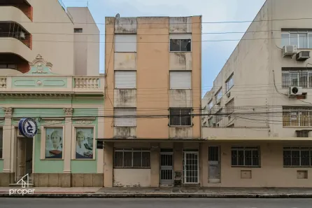 Apartamento com 2 Quartos para alugar, 47m² no Centro, Pelotas