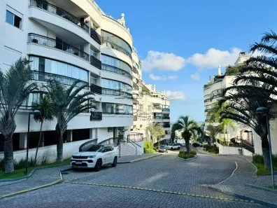 Apartamento com 2 Quartos à venda, 93m² no Coqueiros, Florianópolis