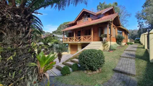 Casa com 3 Quartos à venda, 250m² no Ipê Amarelo, Gramado