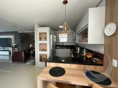 Casa com 3 Quartos à venda, 247m² no Córrego Grande, Florianópolis