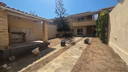 Sobrado com 4 Quartos à venda, 340m² no Cambeba, Fortaleza