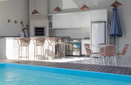 Casa com 4 Quartos para alugar, 220m² no Ingleses do Rio Vermelho, Florianópolis
