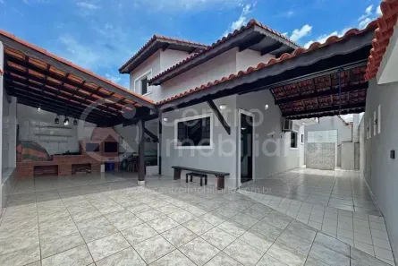 Casa com 3 Quartos à venda, 160m² no Cidade Nova Peruíbe, Peruíbe
