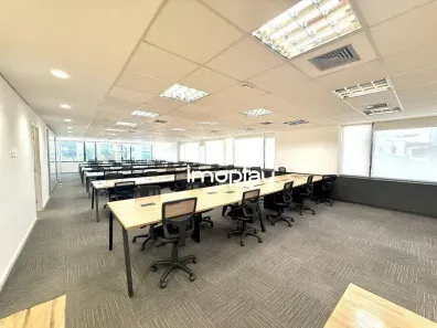 Sala Comercial para alugar, 245m² no Vila Olímpia, São Paulo
