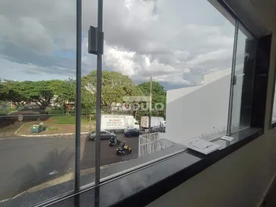 Sala Comercial para alugar, 23m² no Presidente Roosevelt, Uberlândia