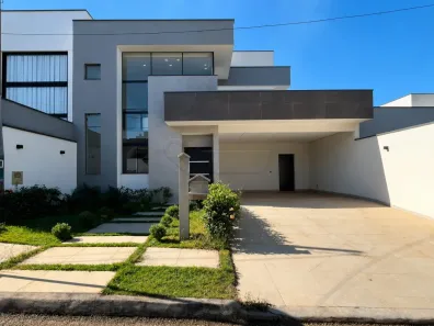 Casa de Condomínio com 3 Quartos para alugar, 270m² no Parque Residencial Roland, Limeira