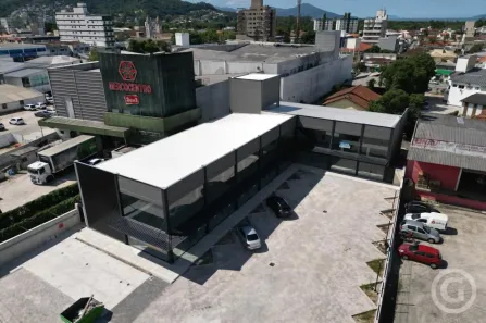Ponto Comercial para alugar, 150m² no Centro, Biguaçu