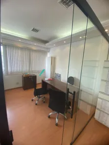 Sobrado com 2 Quartos à venda, 315m² no Jardim Nova Europa, Campinas