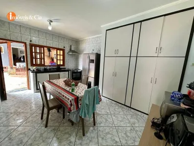 Imóvel Comercial com 7 Quartos para alugar, 250m² no Jardim do Lago, Atibaia