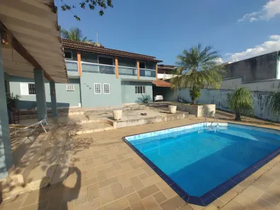 Casa com 3 Quartos à venda, 238m² no Parque Florianópolis, Jaguariúna