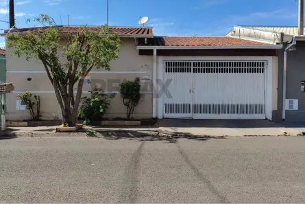 Casa com 2 Quartos à venda, 169m² no Conjunto Habitacional Francisco José de Oliveira Ratto, Lins