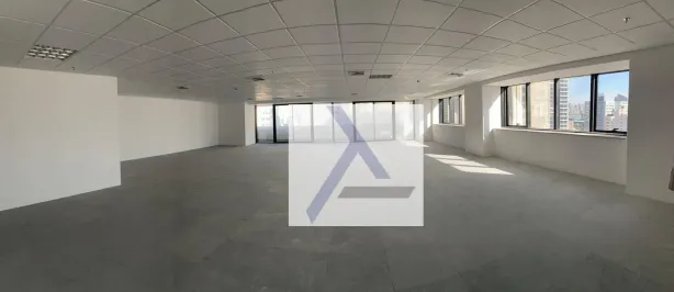Sala Comercial para alugar, 211m² no Várzea da Barra Funda, São Paulo