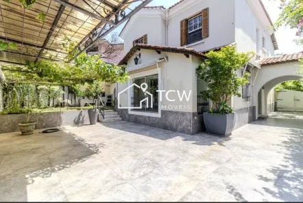 Sobrado com 3 Quartos à venda, 300m² no Pacaembu, São Paulo