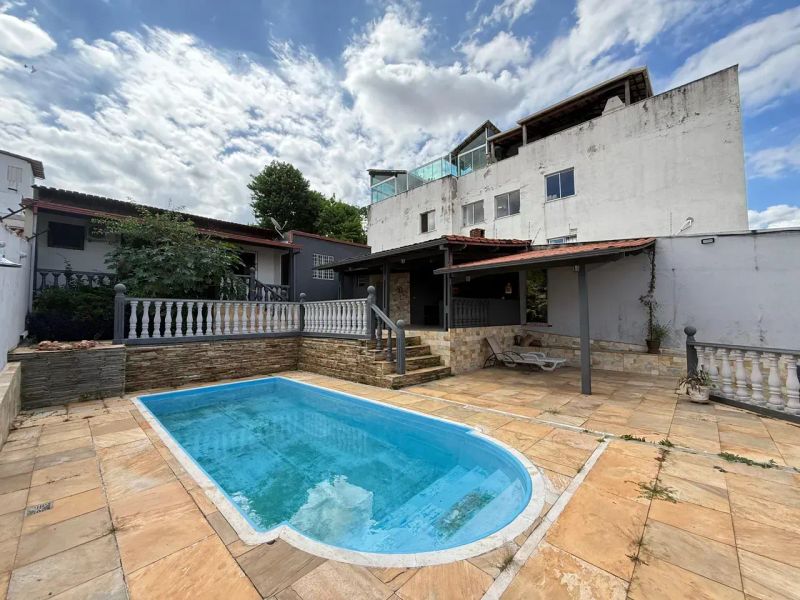 Casa com 2 quartos — Jardim Leblon, Belo Horizonte