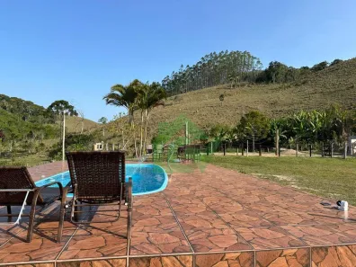 Fazenda/Sítio com 6 Quartos à venda, 350m² no , Natividade da Serra