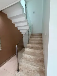 Casa com 3 Quartos para alugar, 204m² no Quarenta Horas (Coqueiro), Ananindeua