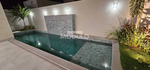 Casa de Condomínio com 4 Quartos à venda, 300m² no Jardim Botânico, Uberlândia