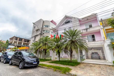 Sobrado com 4 Quartos à venda, 276m² no Água Verde, Curitiba