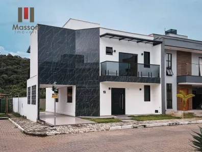 Casa de Condomínio com 3 Quartos à venda, 214m² no Vina Del Mar, Juiz de Fora