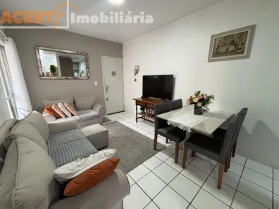Apartamento com 2 Quartos à venda, 53m² no Capoeiras, Florianópolis