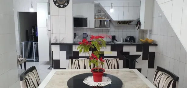 Sobrado com 6 Quartos à venda, 196m² no Vila Cruz das Almas, São Paulo