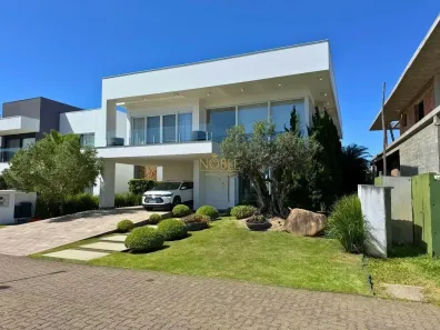 Casa de Condomínio com 4 Quartos à venda, 444m² no Engenho Velho, Torres