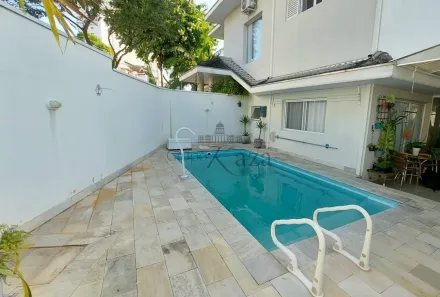 Casa de Condomínio com 3 Quartos à venda, 196m² no Urbanova IV-A, São José dos Campos
