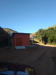 Fazenda/Sítio com 4 Quartos à venda, 200m² no Centro (Conservatória), Valença