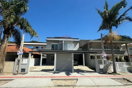 Sobrado com 3 Quartos à venda, 170m² no Palmas, Governador Celso Ramos