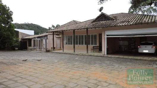 Casa com 4 Quartos à venda, 2080m² no Braunes, Nova Friburgo