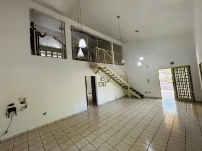 Casa de Condomínio com 4 Quartos à venda, 300m² no Morada do Sol, Uberlândia