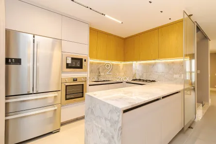 Casa de Condomínio com 3 Quartos à venda, 266m² no Ahú, Curitiba