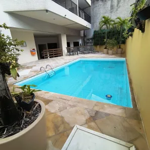 Apartamento com 3 Quartos para alugar, 1110m² no Humaitá, Rio de Janeiro