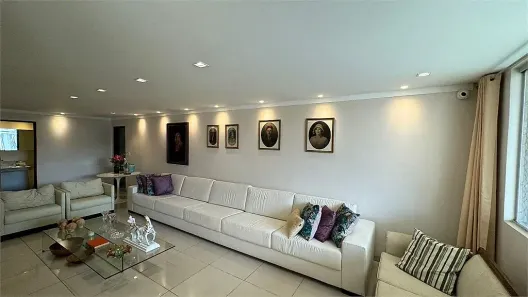 Casa com 5 Quartos à venda, 318m² no Farol, Maceió
