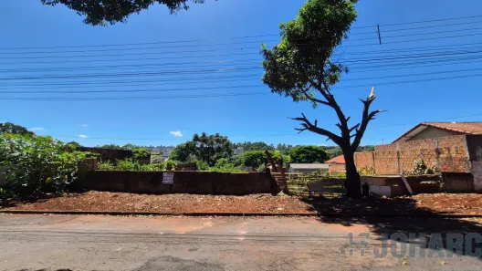 Lote/Terreno à venda, 379m² no Núcleo Habitacional João Goulart, Apucarana