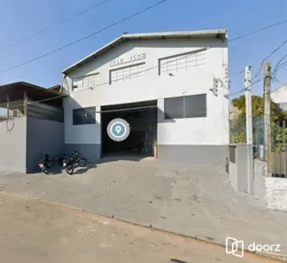 Galpão/Depósito/Armazém com 3 Quartos à venda, 333m² no Medianeira, Porto Alegre