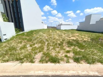 Lote/Terreno à venda, 240m² no Jardim Jockey Clube, São Carlos