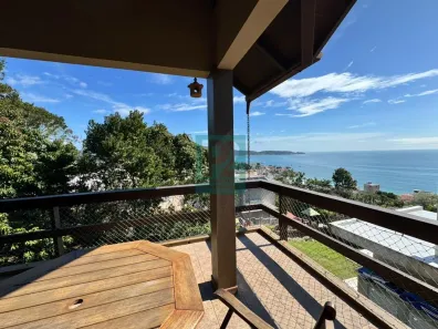 Casa com 3 Quartos à venda, 238m² no Centro, Bombinhas