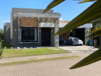 Casa com 4 Quartos à venda, 195m² no XANGRI-LÁ, Xangri-lá